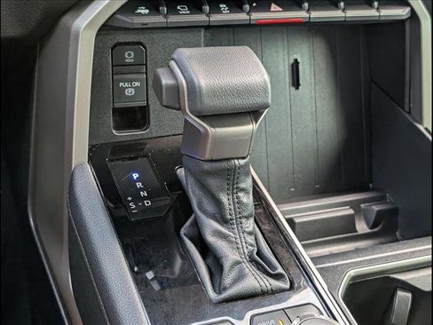 Used 2024 Toyota Tundra Limited AWD/4WD image 14