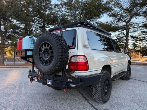 Used 2000 Lexus LX 470 4WD image 3