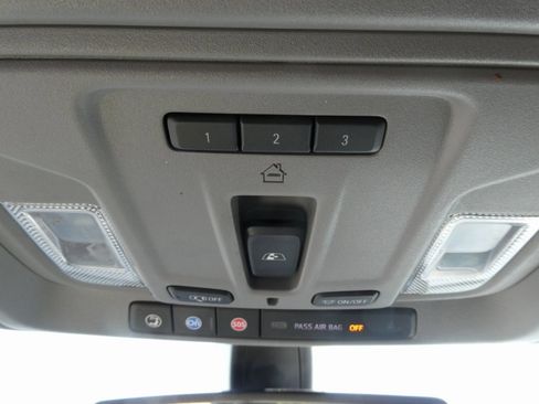 Used 2019 GMC Sierra 1500 SLT w/ SLT Premium Package image 33