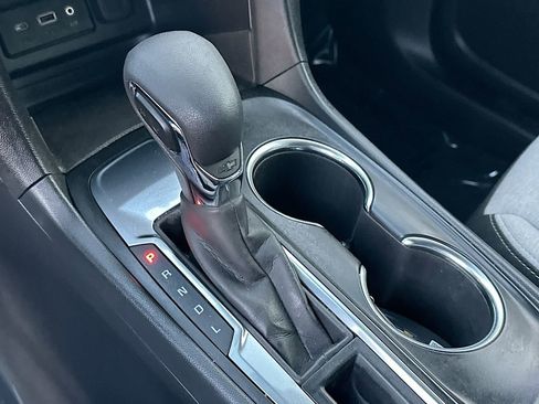 Used 2024 Chevrolet Equinox LS w/ Sport Edition image 17