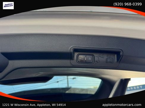 Used 2021 Ford Explorer Limited w/ Hybrid Equipment Group 310A AWD/4WD image 9