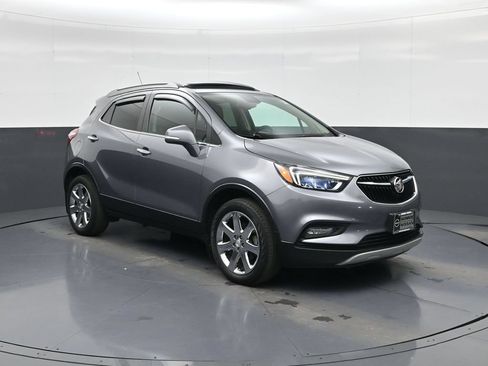 Used 2019 Buick Encore Essence w/ Experience Buick Package AWD/4WD image 1