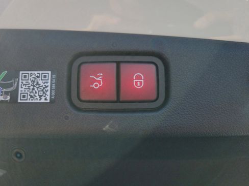 New 2026 Mercedes-Benz E 350 Sedan image 10