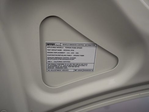 Certified 2025 Ferrari Roma Spider RWD image 43