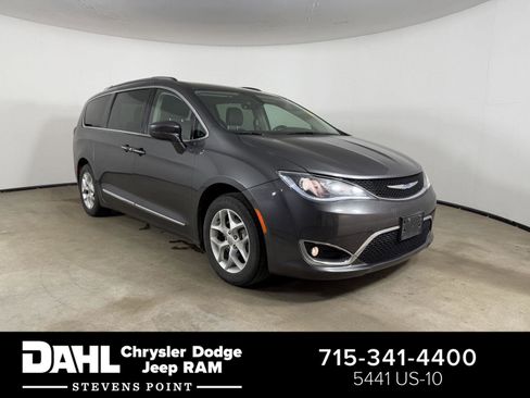 Used 2018 Chrysler Pacifica Touring-L Plus w/ Tire & Wheel Group FWD image 1