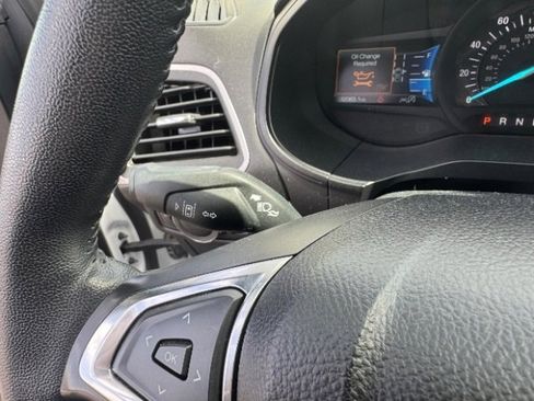 Used 2022 Ford Edge SEL image 25