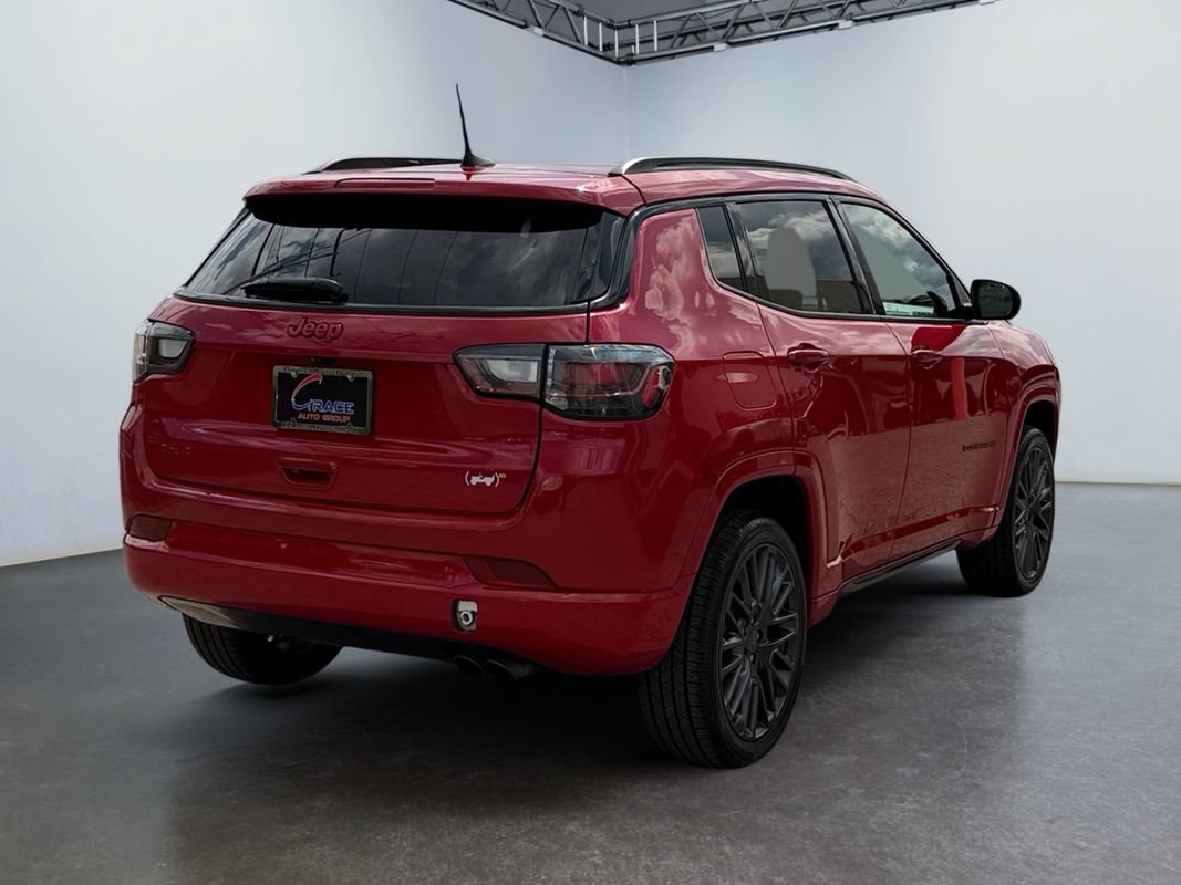 Used 2022 Jeep Compass Limited w/ (RED) Package AWD/4WD image 5