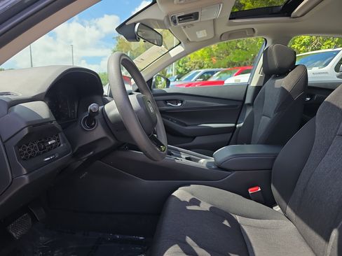 Used 2023 Honda Accord EX image 24