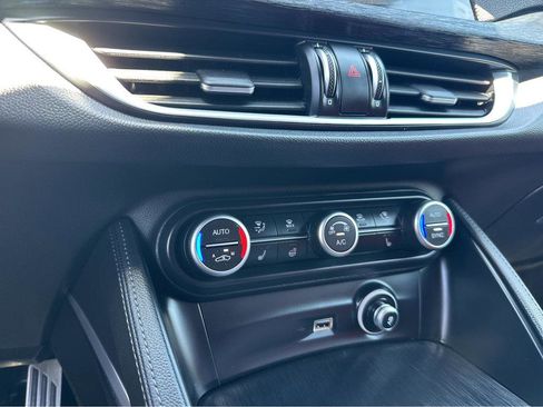 Used 2023 Alfa Romeo Stelvio Sprint RWD image 26