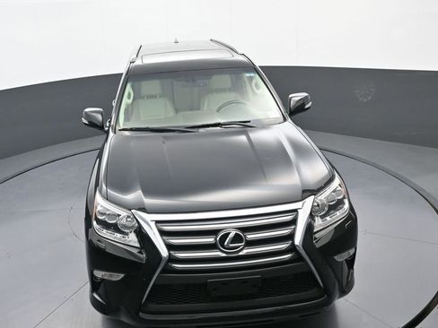 Used 2019 Lexus GX 460 Premium w/ Premium Package image 30