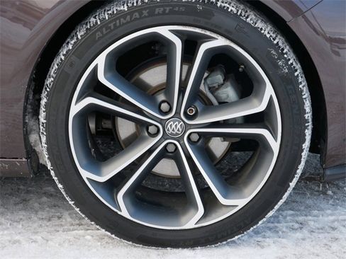 Used 2017 Buick Cascada Premium image 9