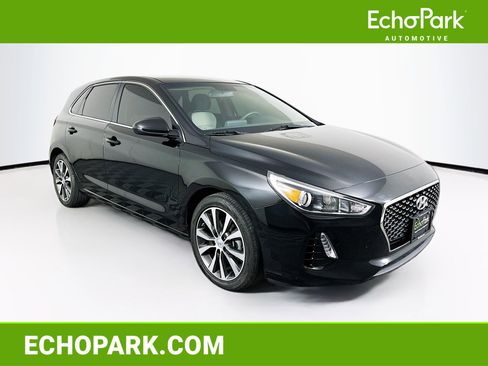 Used 2019 Hyundai Elantra GT image 1