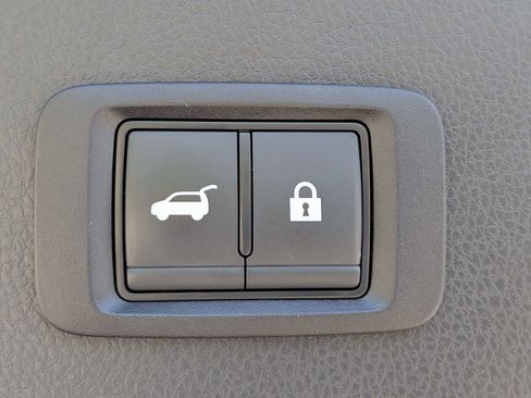 Used 2024 Mitsubishi Eclipse Cross SEL AWD/4WD image 13