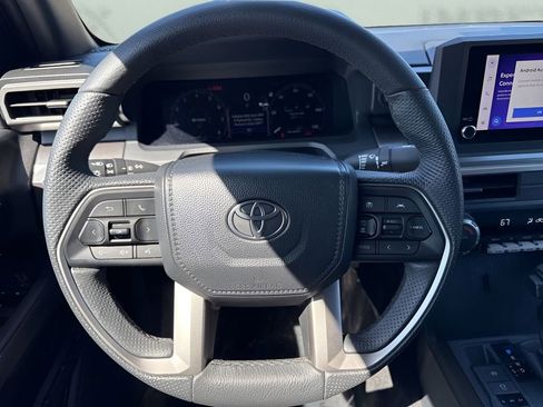 Used 2025 Toyota Tacoma TRD Sport AWD/4WD image 13