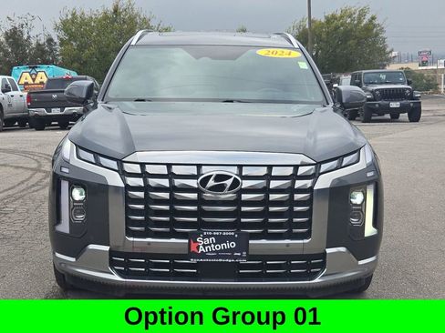 Used 2024 Hyundai Palisade Calligraphy image 3