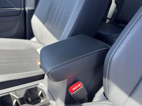 Certified 2024 Volkswagen Tiguan SE R-Line FWD image 15