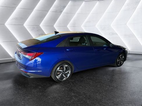 Certified 2023 Hyundai Elantra SEL w/ Convenience Package image 4