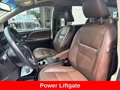 Used 2015 Toyota Sienna Limited Premium AWD/4WD image 12
