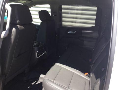 New 2026 GMC Sierra 1500 SLT AWD/4WD image 8
