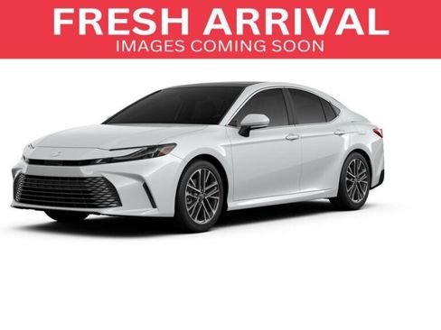 Used 2026 Toyota Camry XLE image 1