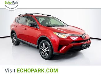 Used 2017 Toyota RAV4 LE image 1