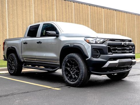 New 2026 Chevrolet Colorado Trail Boss AWD/4WD image 2
