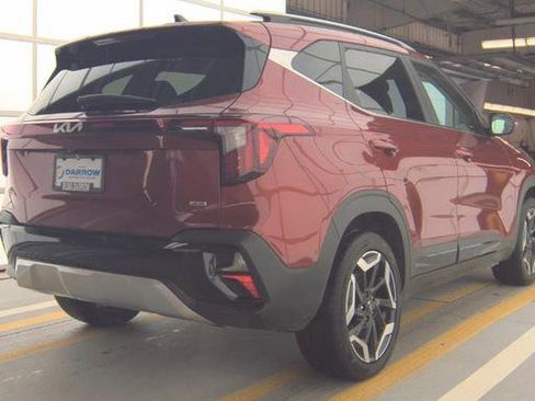 Used 2025 Kia Seltos SX image 3