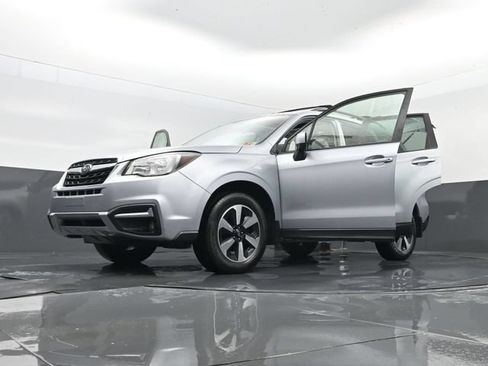 Used 2018 Subaru Forester 2.5i Premium AWD/4WD image 33