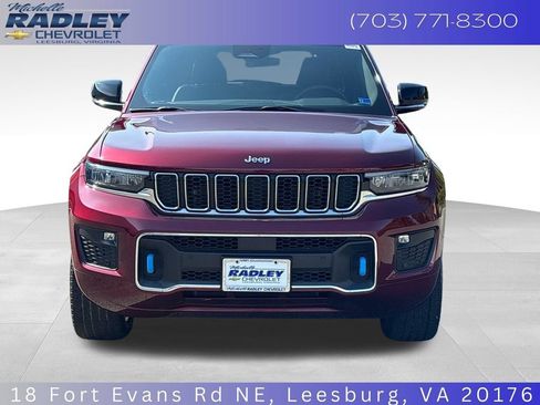 Used 2023 Jeep Grand Cherokee Overland AWD/4WD image 9