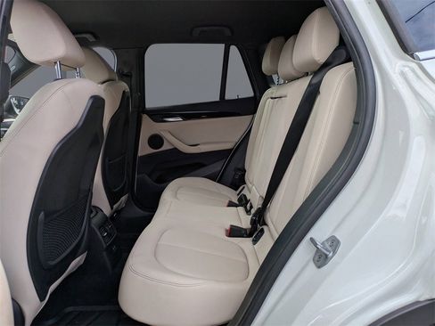 Used 2021 BMW X1 xDrive28i image 15
