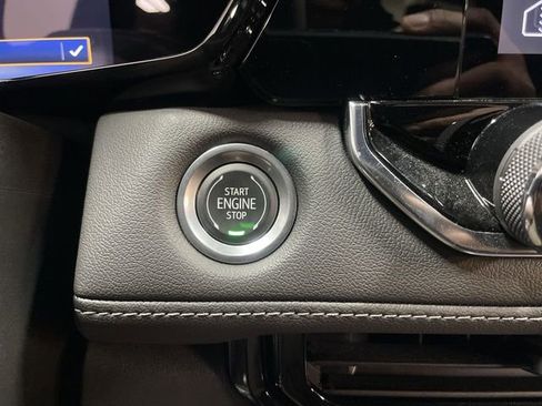 Used 2023 Chevrolet Colorado LT w/ LT Convenience Package image 32