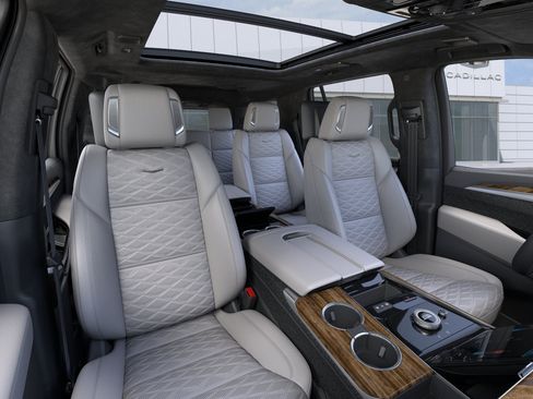 New 2026 Cadillac Escalade Platinum Sport AWD/4WD image 16