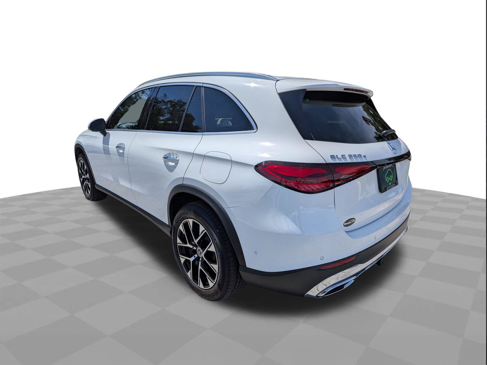 Used 2025 Mercedes-Benz GLC 350e 4MATIC image 6