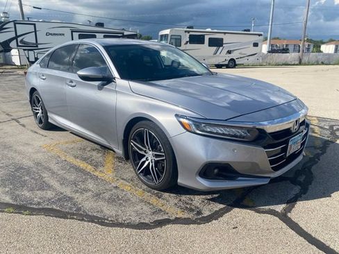 Used 2022 Honda Accord Touring image 3