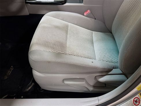 Used 2012 Toyota Camry LE image 20