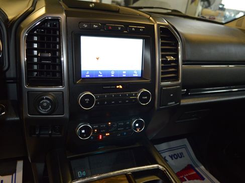 Used 2020 Ford Expedition Platinum image 20