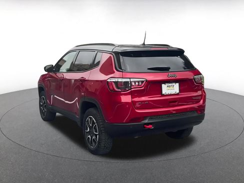 Used 2025 Jeep Compass Trailhawk image 11