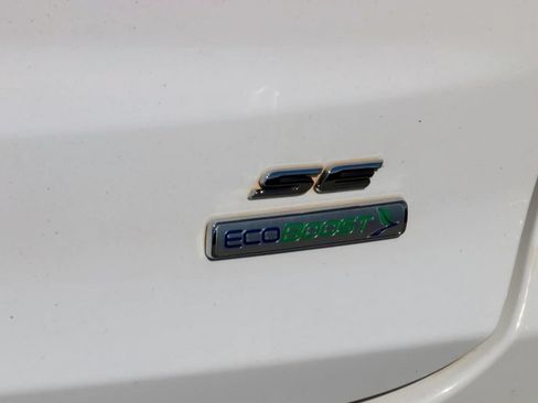 Used 2020 Ford Fusion SE FWD image 10