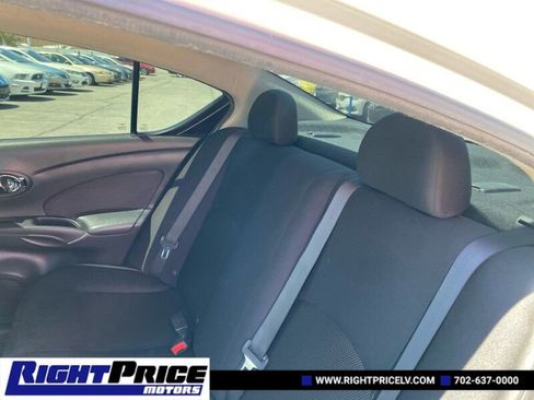 Used 2013 Nissan Versa SV image 19