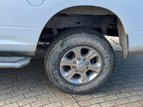 Used 2025 RAM 2500 Big Horn image 12