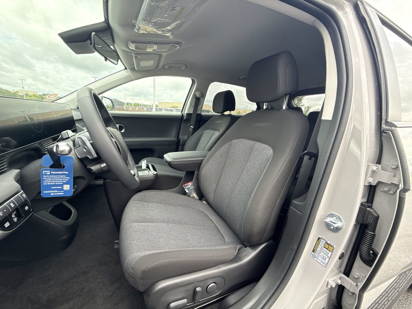 New 2026 Hyundai Ioniq 5 SE AWD/4WD image 11