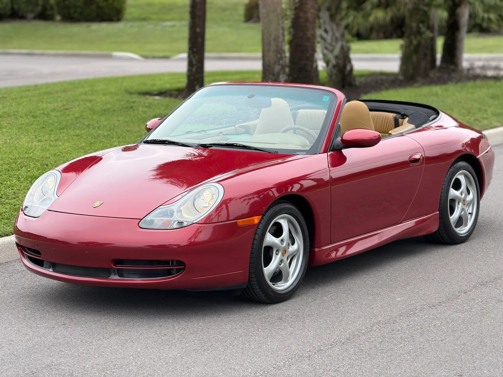 Used 2001 Porsche 911 Cabriolet image 19