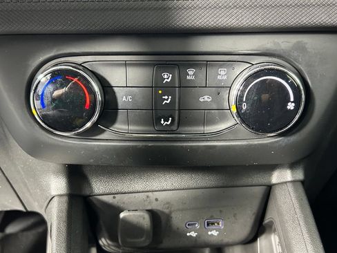 Used 2024 Chevrolet TrailBlazer LS AWD/4WD image 19