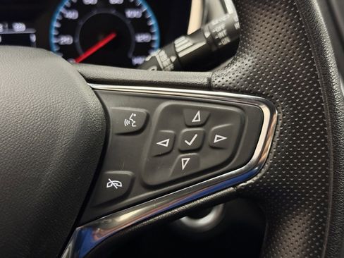 Used 2021 Chevrolet Equinox LS image 21