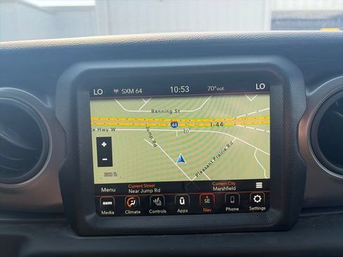 Used 2023 Jeep Wrangler Sport AWD/4WD image 19