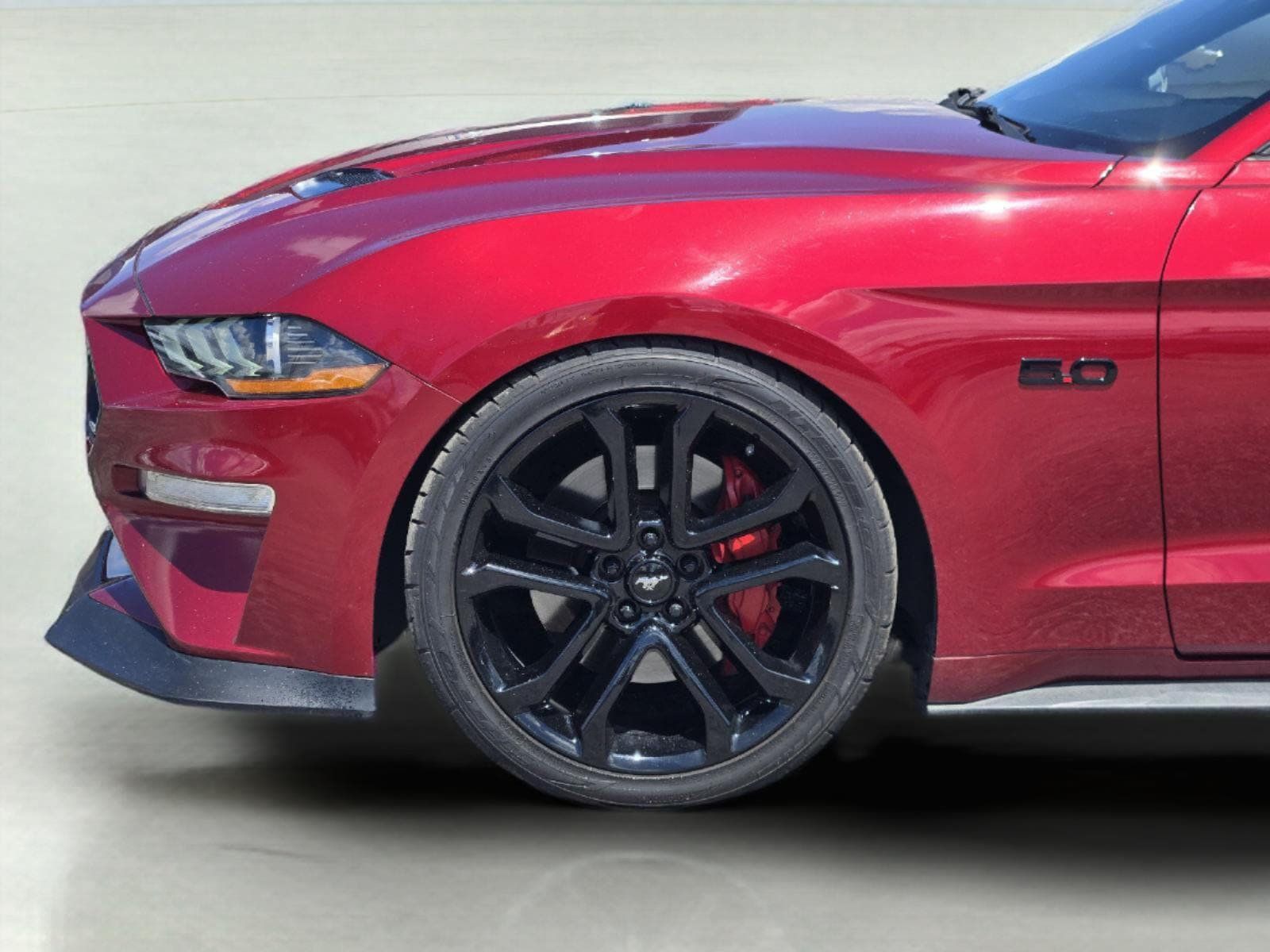 Used 2018 Ford Mustang GT Premium RWD image 9