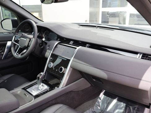 Certified 2023 Land Rover Discovery Sport S AWD/4WD image 33