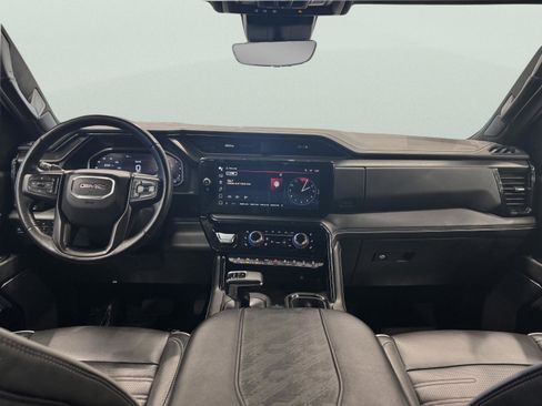 Used 2023 GMC Sierra 1500 AT4X image 29