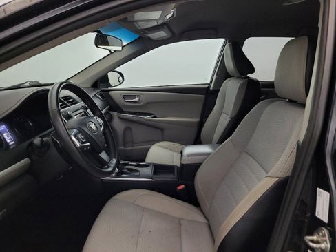 Used 2017 Toyota Camry SE w/ Protection Package (Q2) FWD image 17