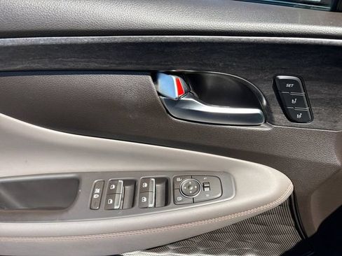 Used 2019 Hyundai Santa Fe FWD image 19